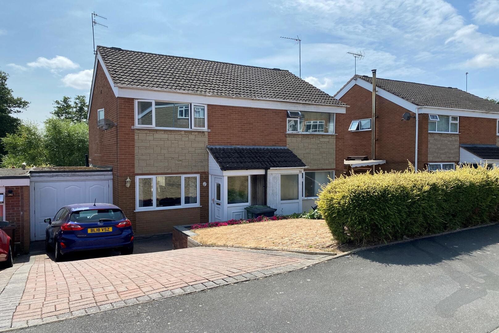 3 bed property in Beaulieu Close, Kidderminster